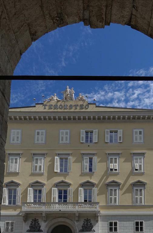 Tergesteo Palace Suite Trieste Exterior foto